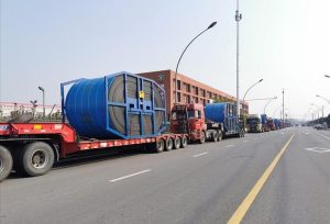 清遠(yuǎn)大件運(yùn)輸物流公司——專業(yè)承運(yùn)超長超寬超重設(shè)備，全程保障，高效送達(dá)-鑫漢物流